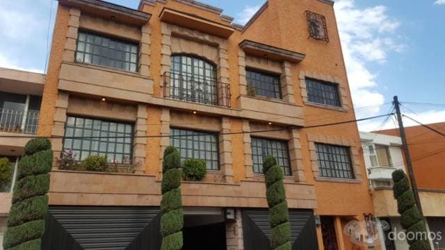 Hermosa casa en renta Lomas de la Hacienda - 1