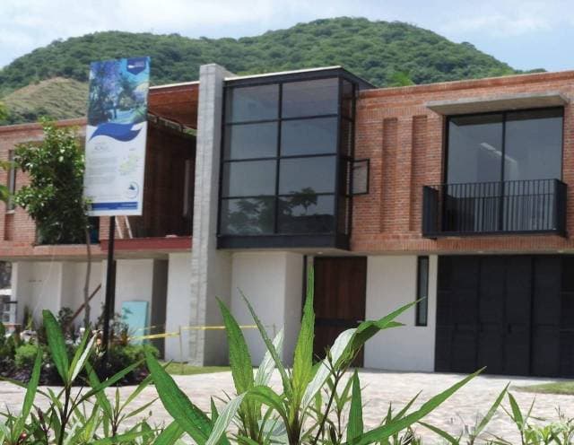 Casa Espectacular en Venta en Ajijic - 1