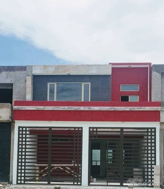 SE VENDE HERMOSA CASA NUEVA EN CAPULTITLAN - 1