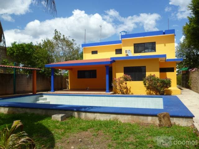 Merida Zona Norte Casa amueblada en Cholul de 3 habitaciones en renta - 1