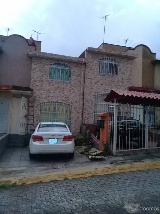 TRASPASO DE HERMOSA CASA - 1