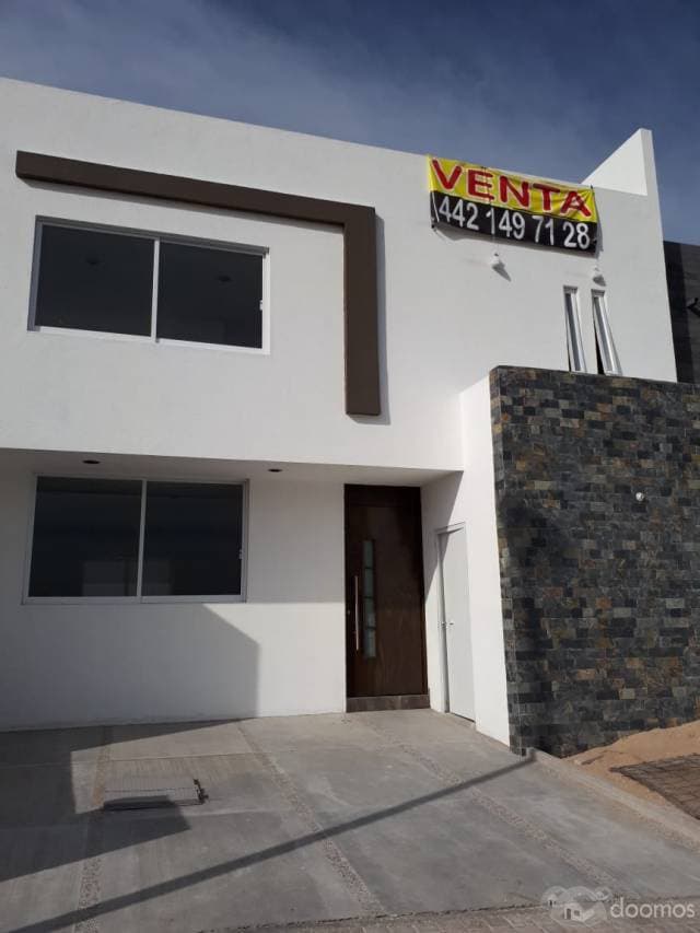 Hermosa casa nueva en Punta Esmeralda lista para habitarse - 1