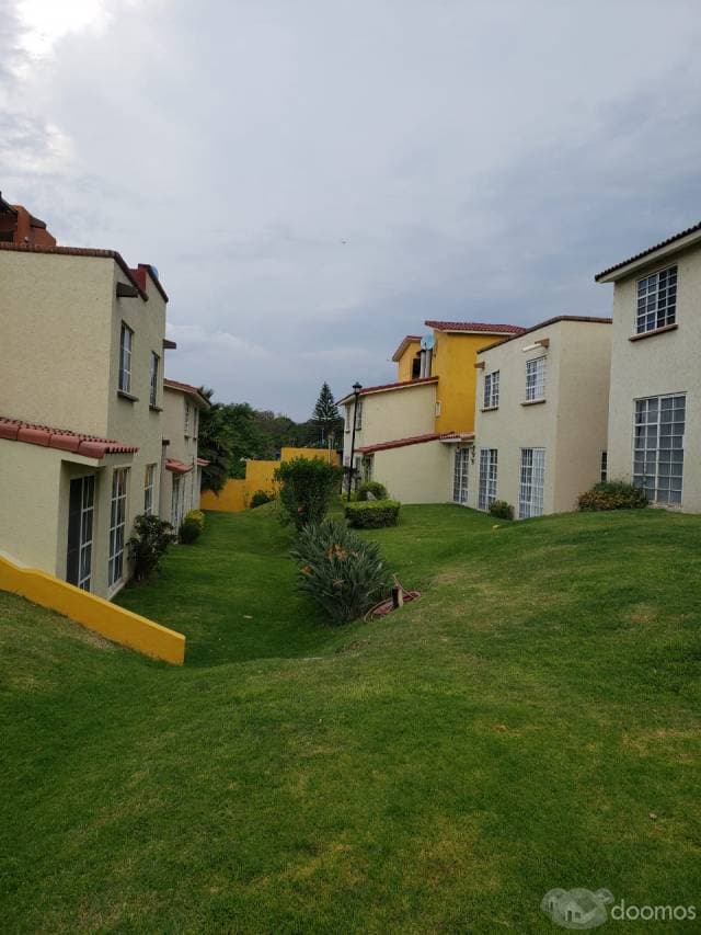 Se vende hermosa casa en Senderos Del Lago, frente a Lago de Chapala - 1