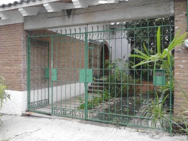 SE VENDE CASA - 1