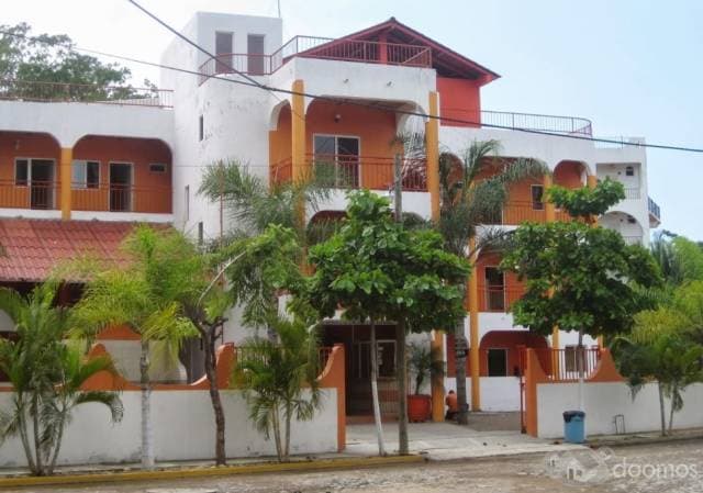 Hotel funcionando en Venta en Rincon de Guayabitos - 1