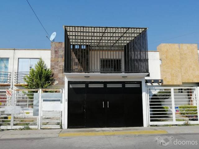 CASA EN VENTA UBICADA EN BOSQUE DE LOS CIPRESES, LOS HEROÉS TECÁMAC II SECC.III - 1