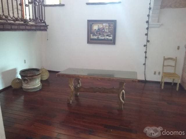 CASA FRACCIONAMIENTO COCOYOC Casa · 500m² · 5 Recámaras · Estacionamiento Cubierto 3 Vehículos - 1