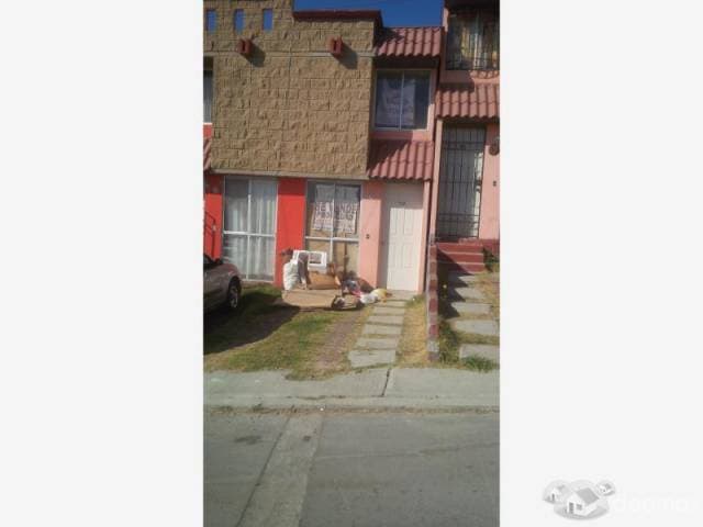 CASA EN VENTA Y  RENTA UBICADA EN SANTA TERESA III, HUEHUETOCA. - 1