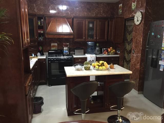 Hermosa casa residencial en exclusivo Fraccionamiento Vitalia - 1