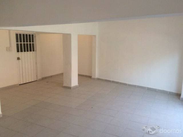 Local Comercial en renta Amplio Local en perfecto estado - 1