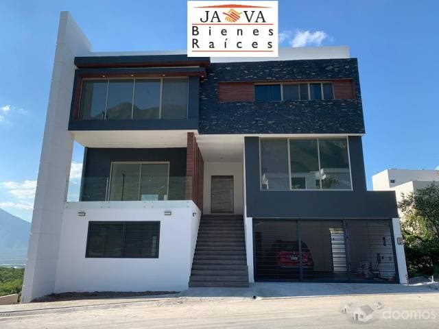 RENTA CASA 3 NIVELES CON ALBERCA CUMBRES ELITE PREMIER PRIVADA PIRINEOS - 1