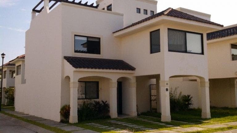 Preciosa residencia vigilancia las 24 hrs en venta - 1