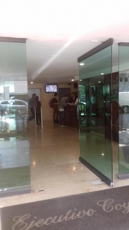 oficina en del valle con estacionamiento $8300 - 1