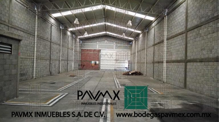 BODEGA EN RENTA 500m2 GRANJAS VALLE DE GUADALUPE - 1