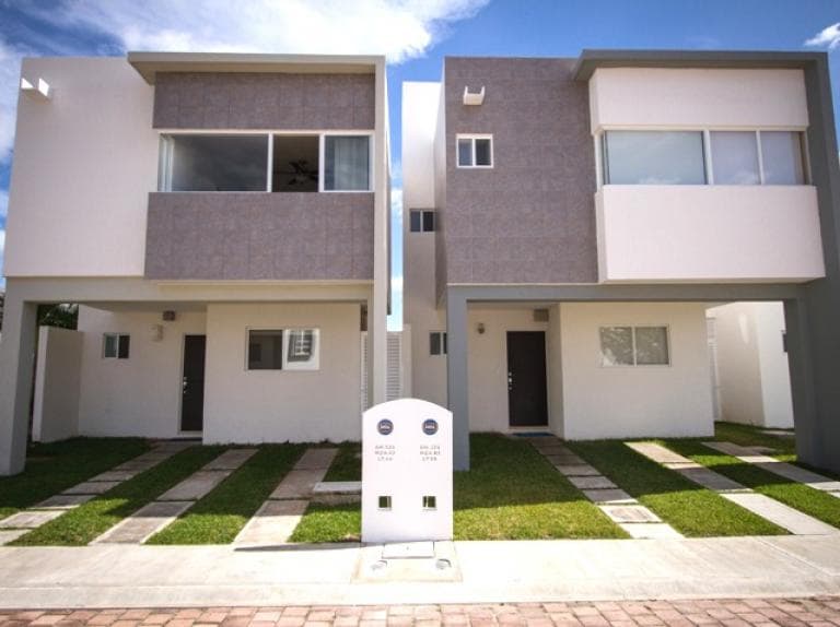 CASA EN RENTA LOS OLIVOS-PLAYA DEL CARMEN - 1