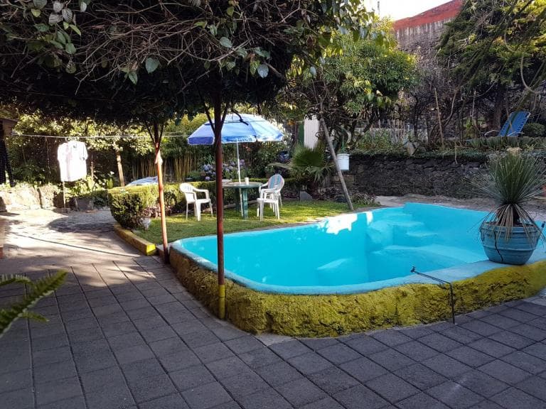 CASA CON ALBERCA 500 M2 CDMX - 1