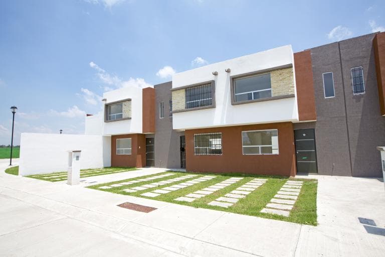 EXCELENTE CASA 2 RECS - 1