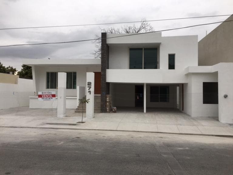 VENTA CASA CONTRY - 1