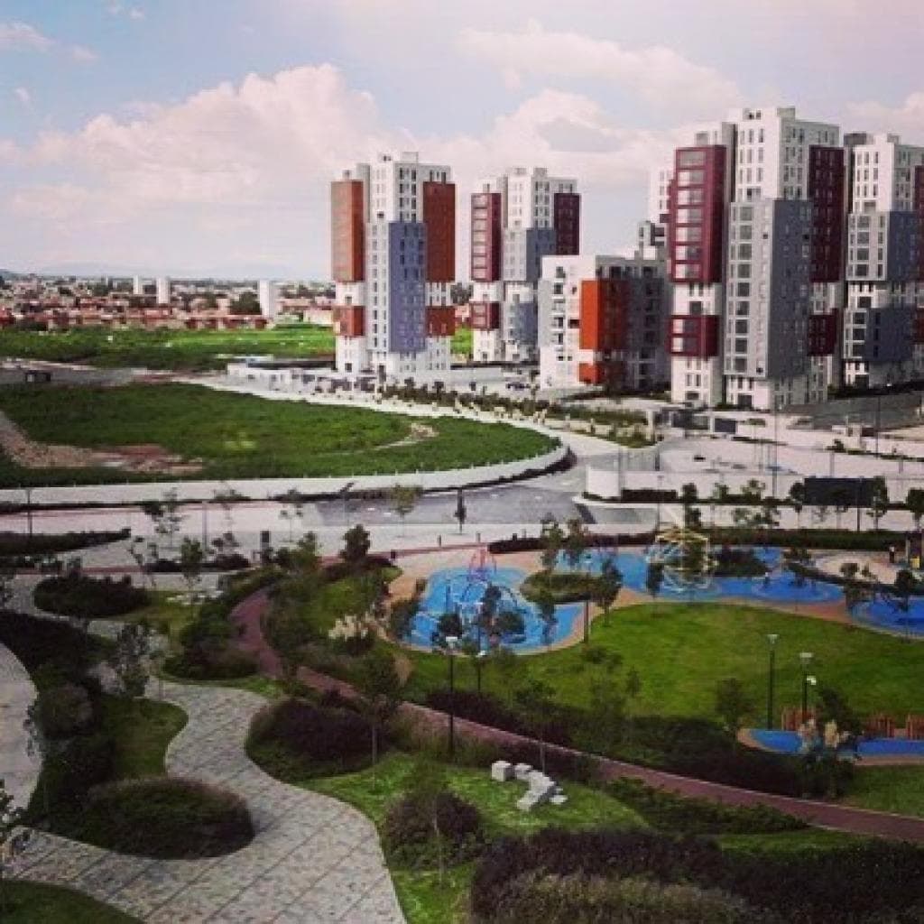 SGI SERRRANO GESGTORES INMOBILIARIOS VENDE COSMOPOL - 1