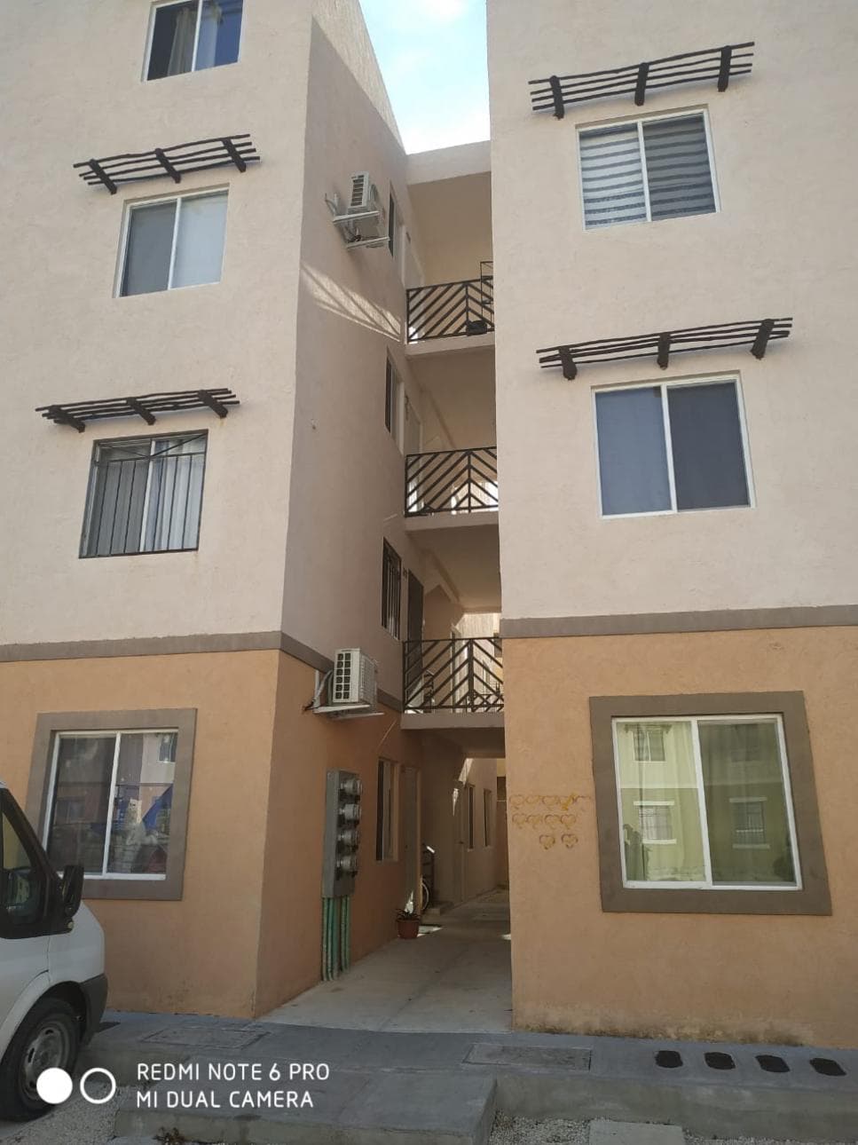 BARATISIMO..!! RENTA DEPTO. EN FRACC. RESIDENCIAL EN CANCUN. - 1