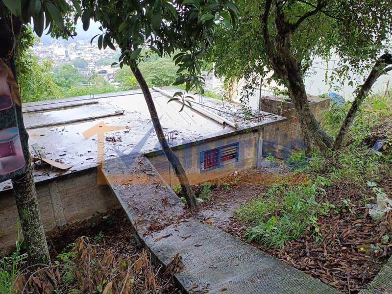 VENTA DE CASA 3 HABITACIONES Y TERRENO CON SUPERFICIE DE 412.50 M2; COL LAREDO, POZA RICA VERACRUZ, Laredo - 1