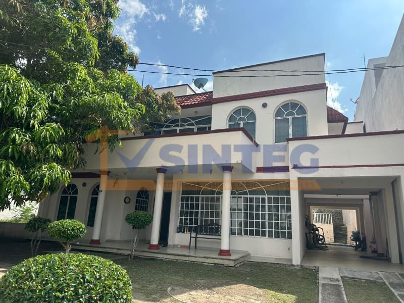 VENTA DE AMPLIA CASA 4 RECÁMARAS, EN FRACC RESIDENCIAL AIPM, POZA RICA VERACRUZ, A I M P - 1
