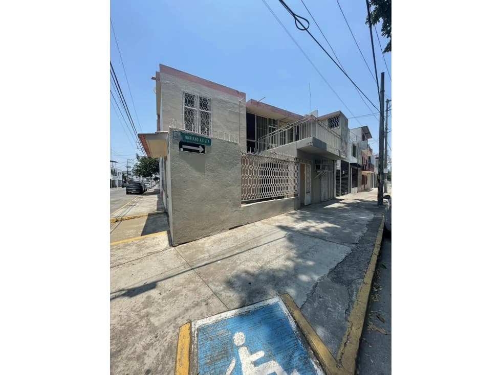 Se vende o renta para oficinas, Casa Arista - 1