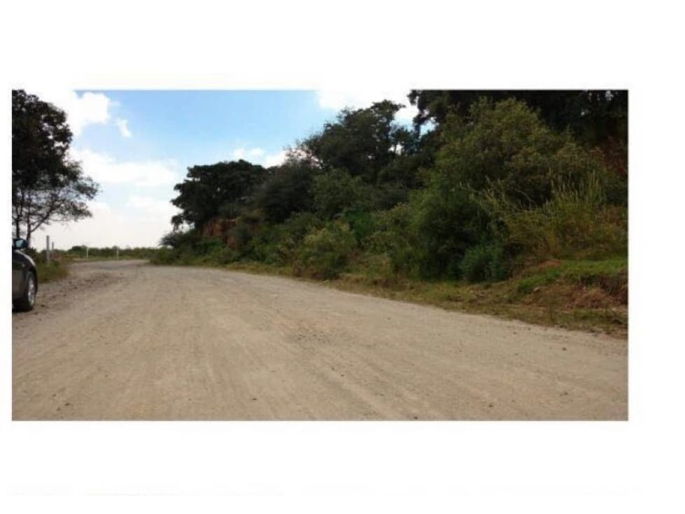 terreno Localizado a 500 mts. de la autopista Atlacomulco-Atizapan - 1