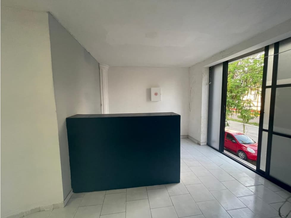 RENTA DE LOCAL PARA OFICINA EN MAZATLÁN, AVENIDA - 1