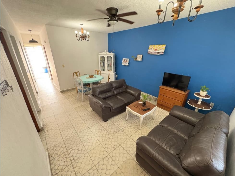 CASA EN RENTA 2 RECS AMUEBLADA 1 PLANTA CERCA DE PLAYA Y ZONA DORADA - 1