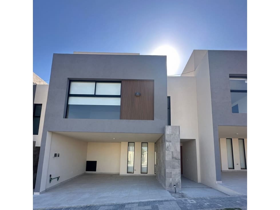 Casa nueva en renta a dos minutos de nuevo Chedraui. Lomas Angelópolis - 1