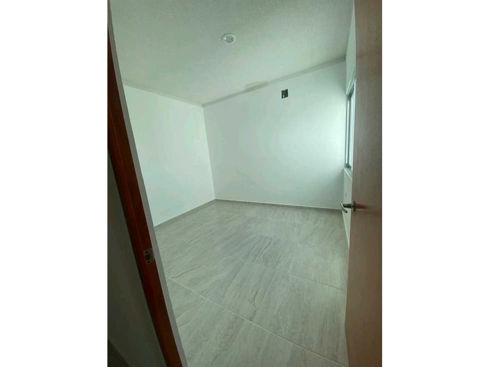 Casa en Venta 3 Recamaras 2.5 Baños Cochera p/2 Autos El Cedro Nacaju - 1