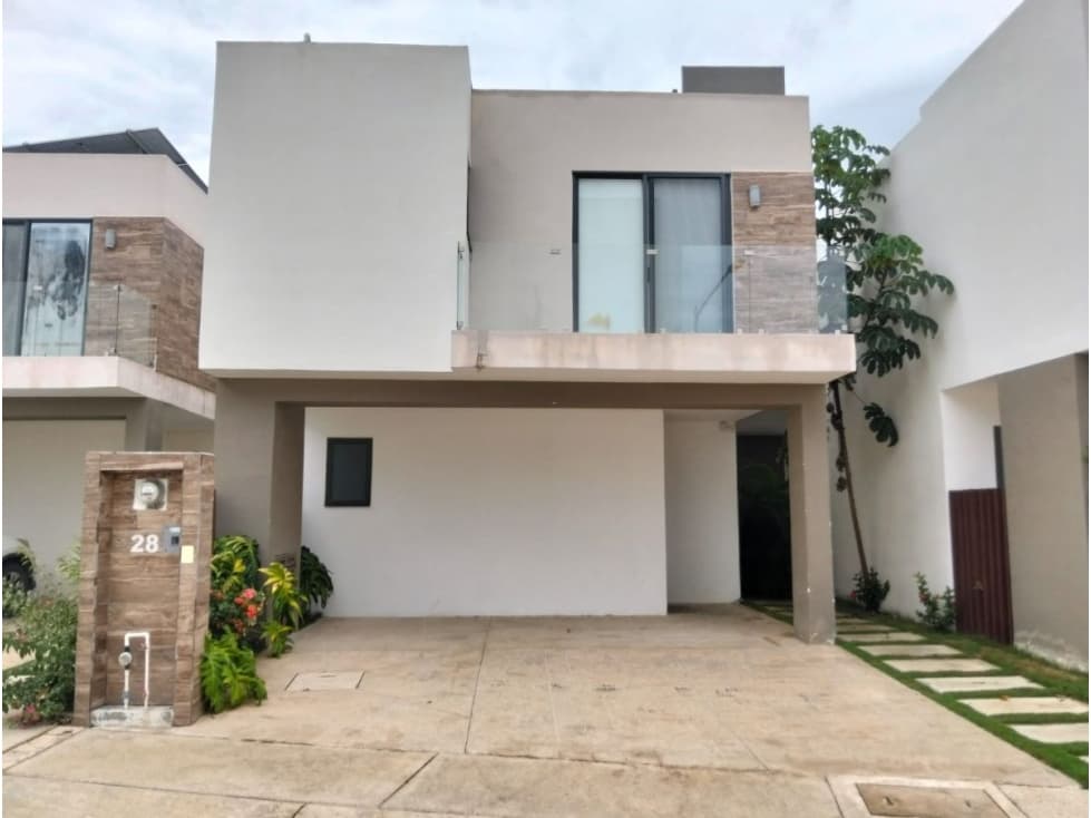 Inversión Estratégica en Bali: Casa en Condominio a Precio de Remate - 1