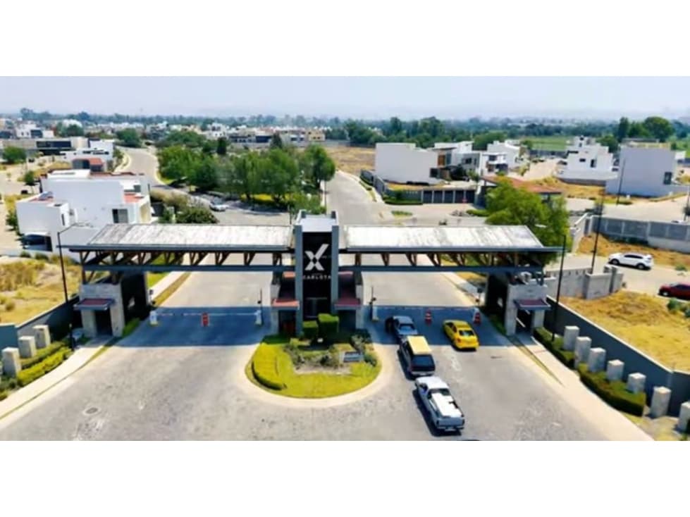 ¡OPORTUNIDAD! Terreno Premium en Venta Hacienda Carlota, Corregidora - 1