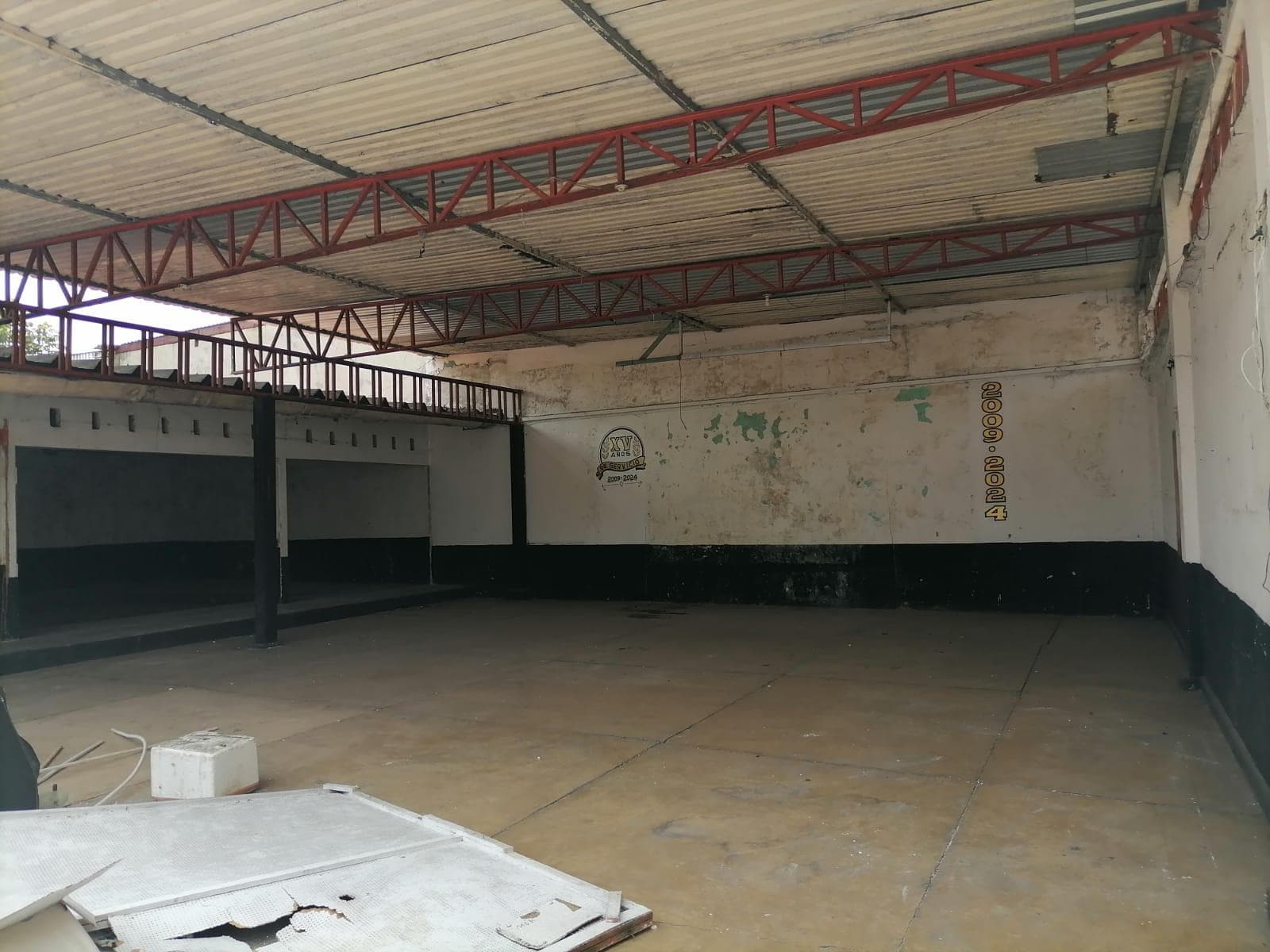 VENTA Y RENTA DE LOCALES COMERCIALES - 1
