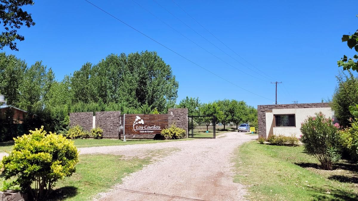 Lotes en Los Cardos Club de Campo - 1