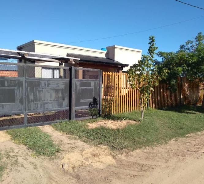Casa con galpón en venta en San José Entre Ríos - 1