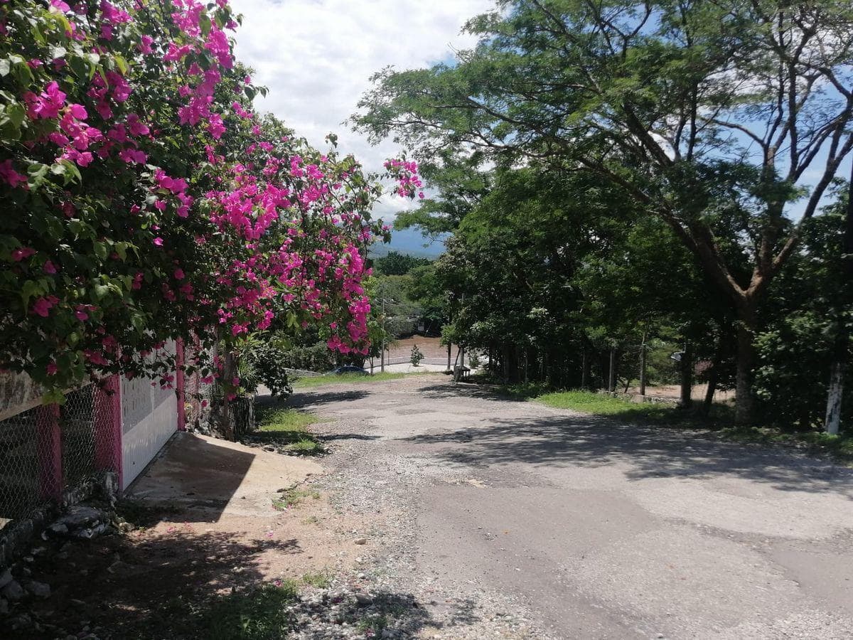 Construye tu negocio o casa a orillas del Rio Grijalva - 1