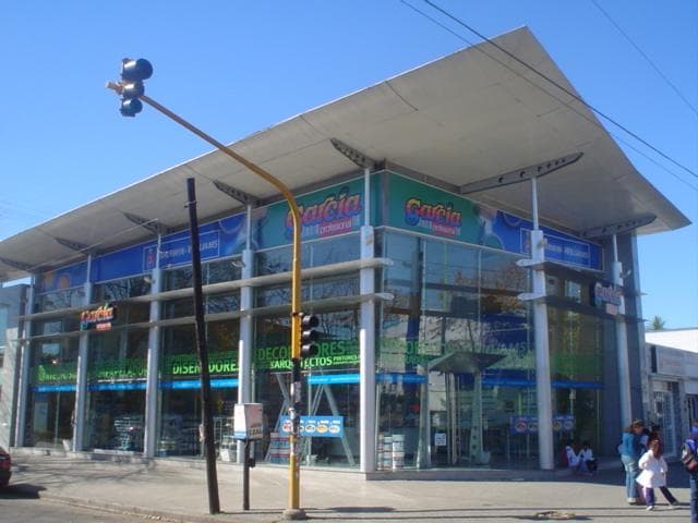 Local en venta y alquiler en La Plata - Dacal Bienes Raíces - 1