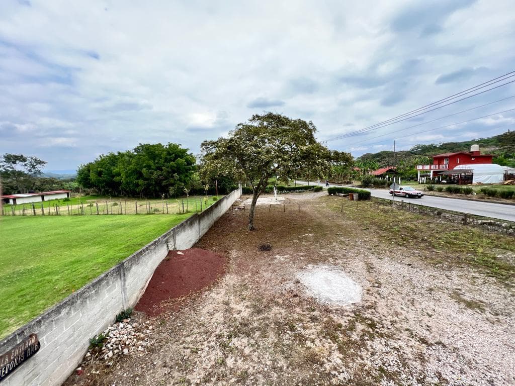 Terreno comercial en renta Xico Ver zona Restaurantes. - 1
