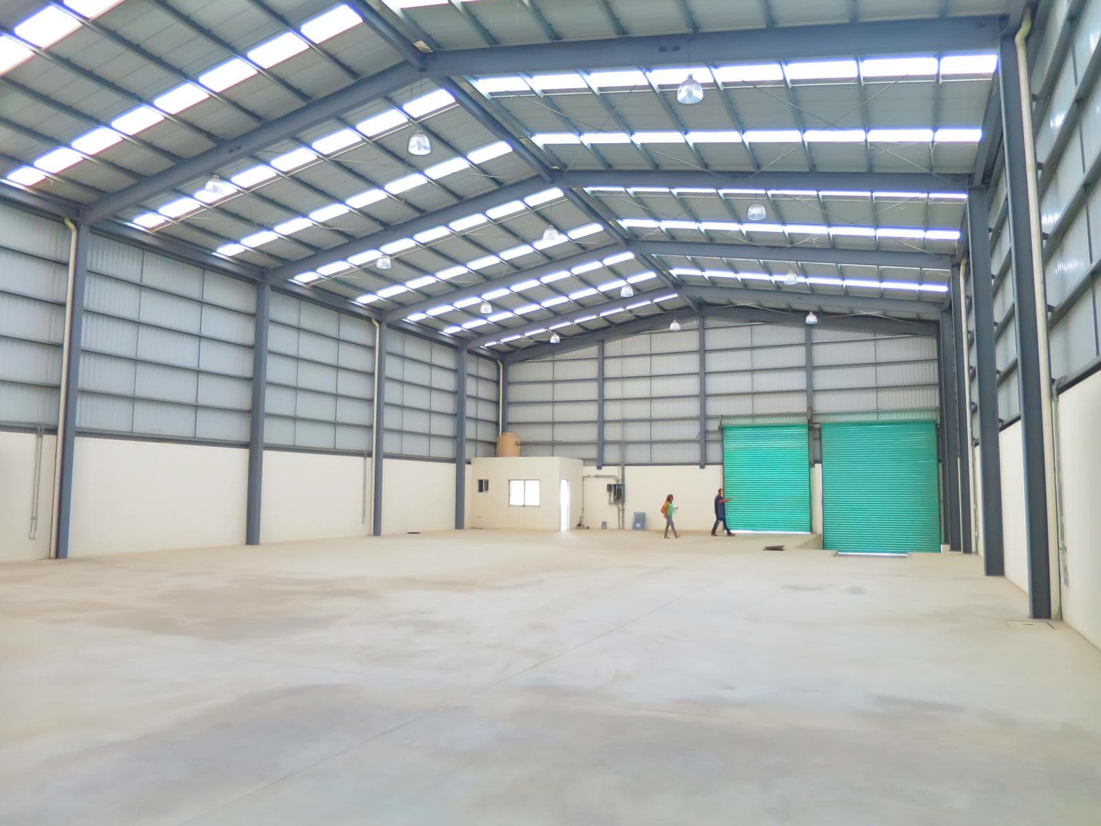BODEGA NUEVA EN VENTA EN PARQUE INDUSTRIAL 1400 M2 - 1