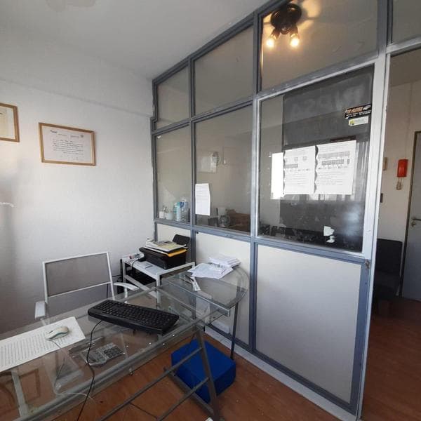 Venta oficina - Galeria Luro - San Marín y Catamarca - 1