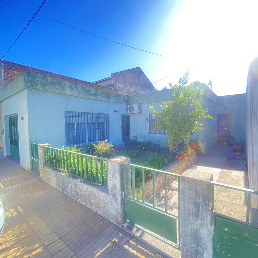 Casa en San Nicolas De Los Arroyos - 1