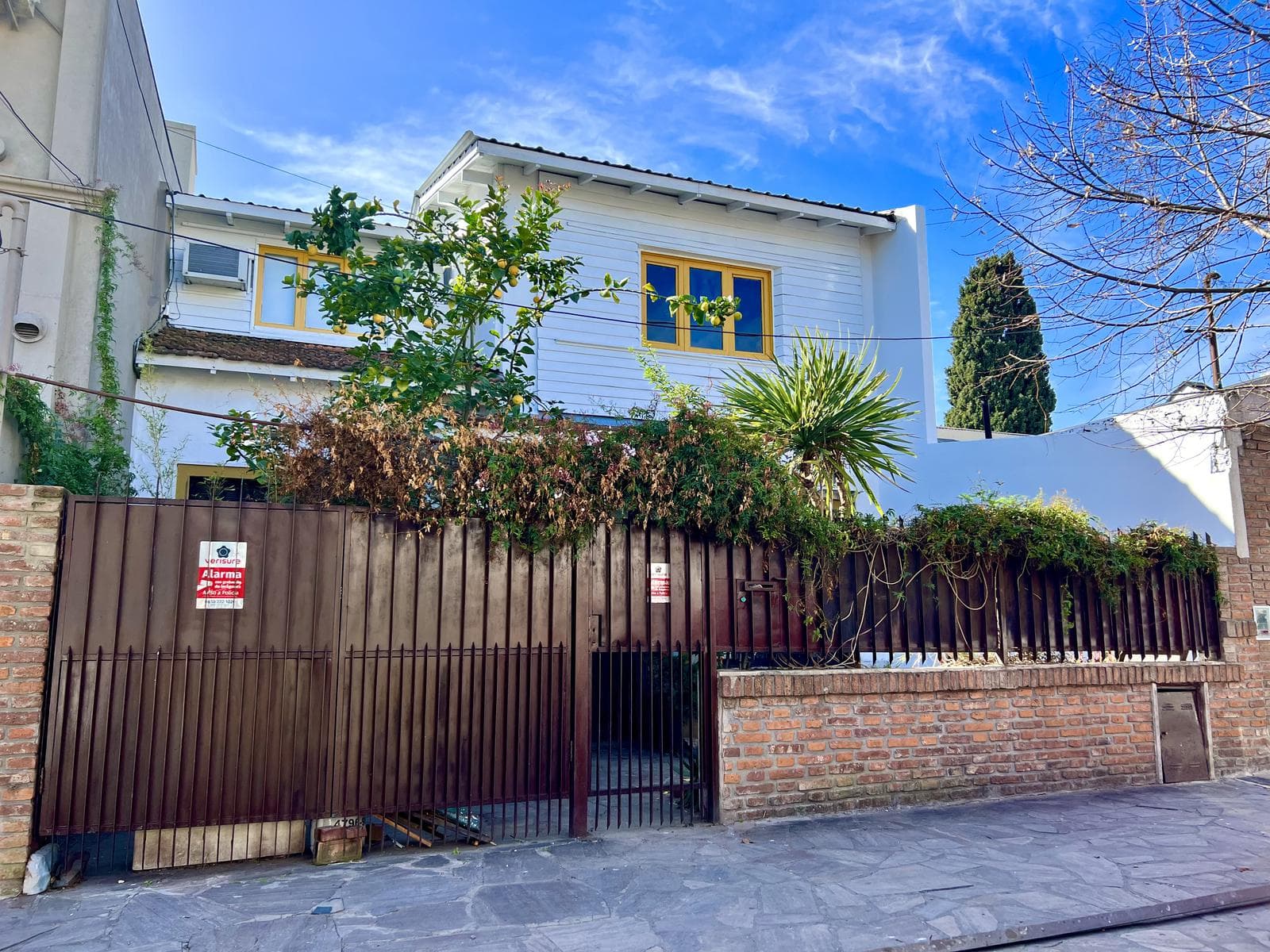 Casa de 7 ambientes en Florida, zona La Salle - 1