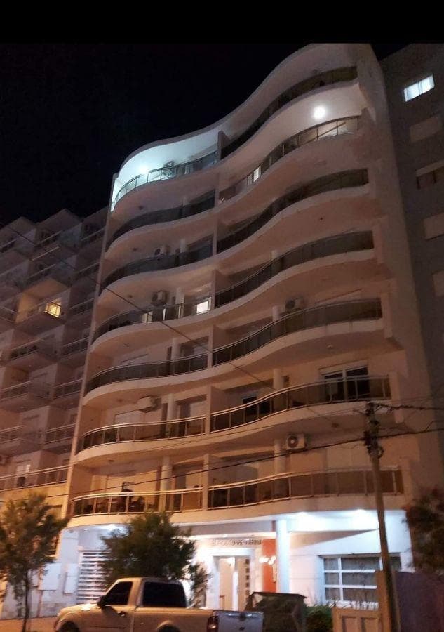 Departamento en venta de 2 dormitorios c/ cochera en Monte Hermoso - 1