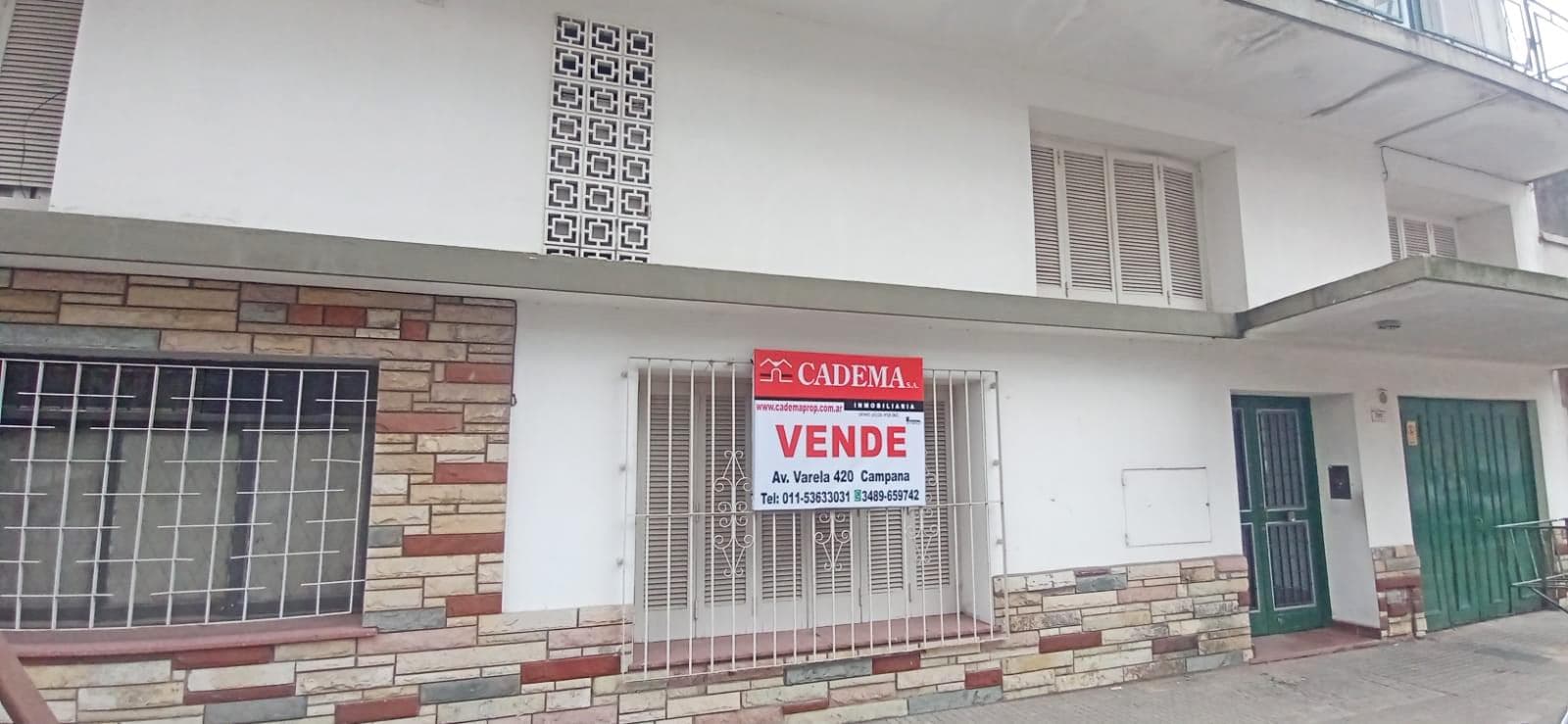 Departamento de 5 ambientes en pleno Centro Campana. 225 m² cubiertos. Cochera para 4 autos. - 1