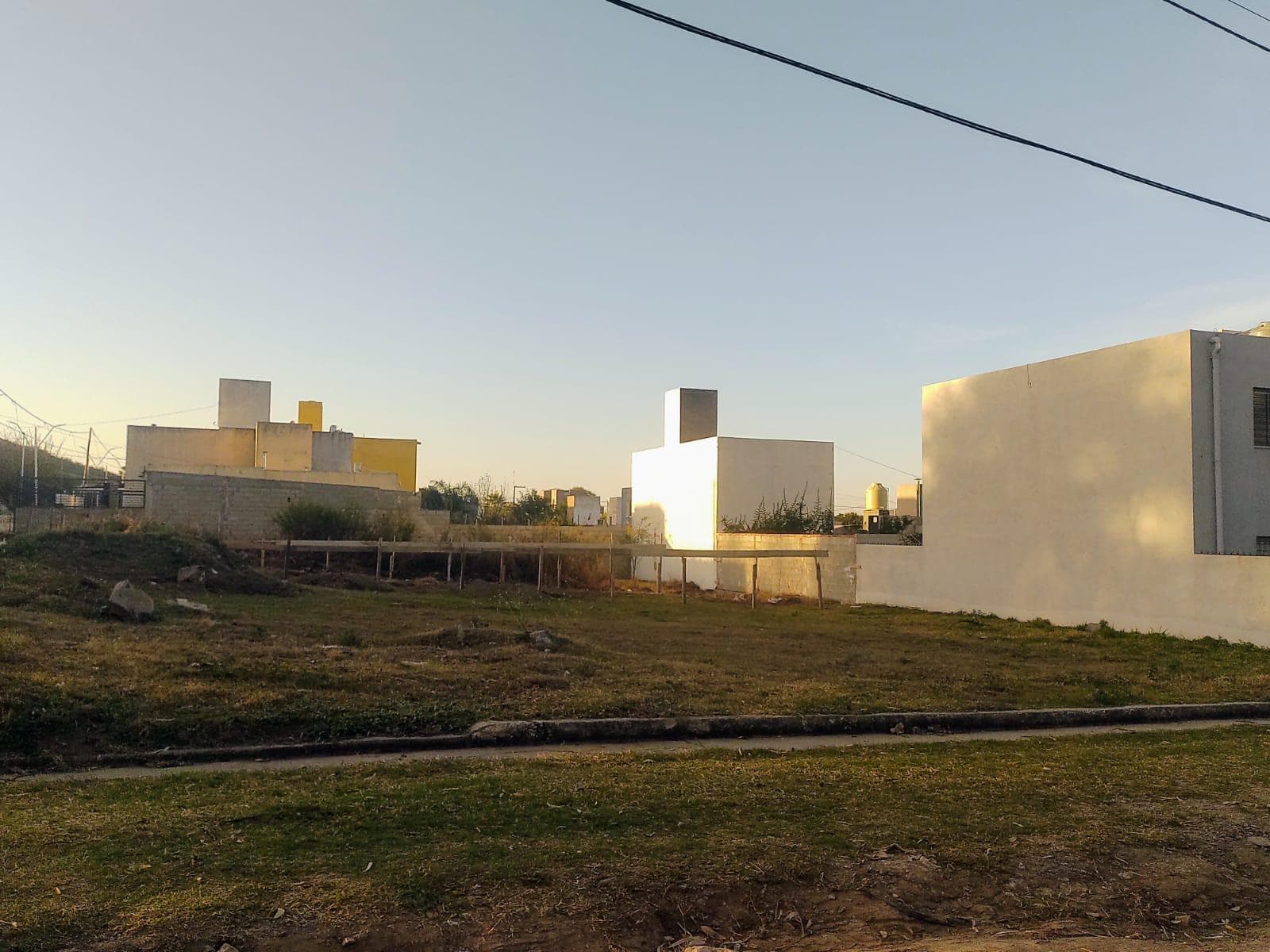 LOTES EN VENTA 200 /400 M2 LA CALERA CÓRDOBA - 1