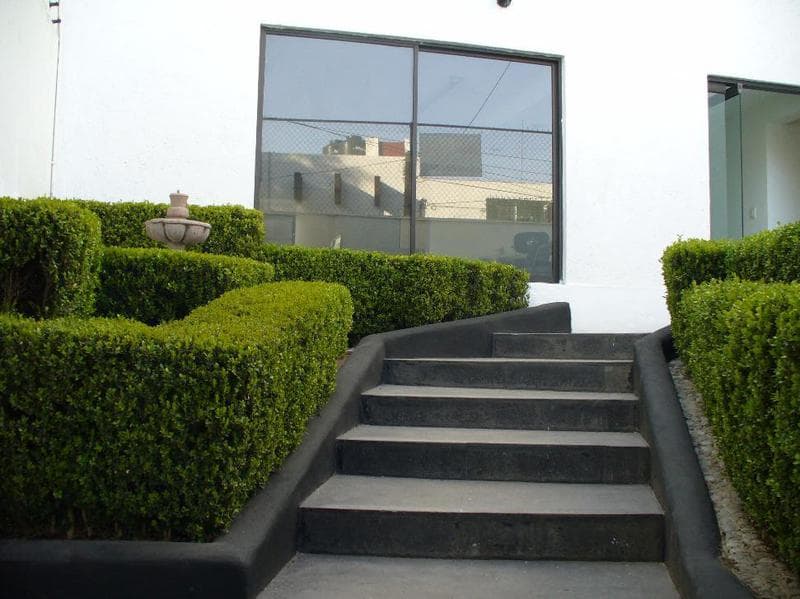 Excelente propiedad en venta con uso de suelo, excelente ubicación. - 1