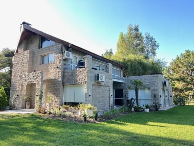 Magnífica casa en Venta en El Moro - 1
