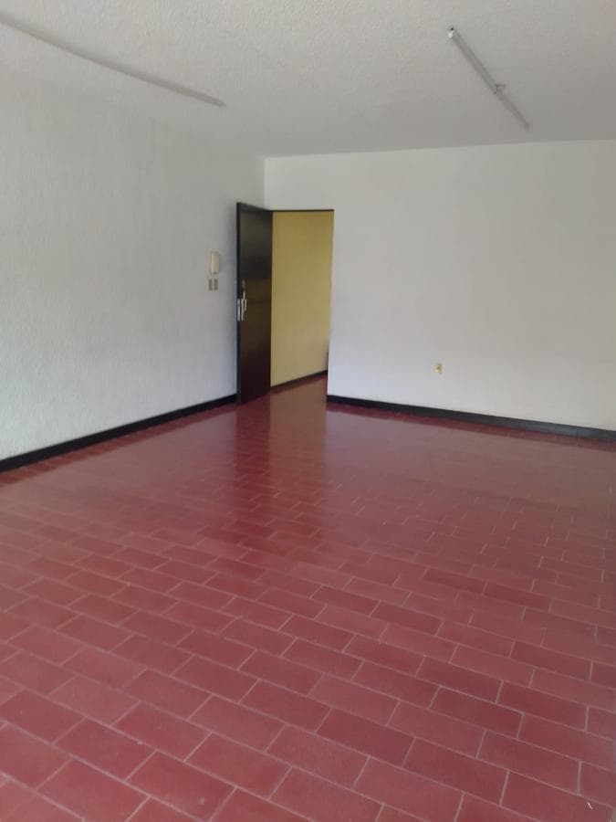 En renta local para oficina en la calle de morelos planta alta, tiene Balcón - 1